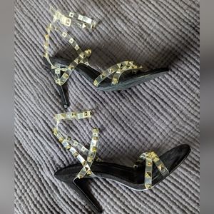 Cape Robbin gold studded black heels 9